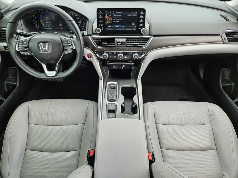 2018 Honda Accord Hybrid - Image 25