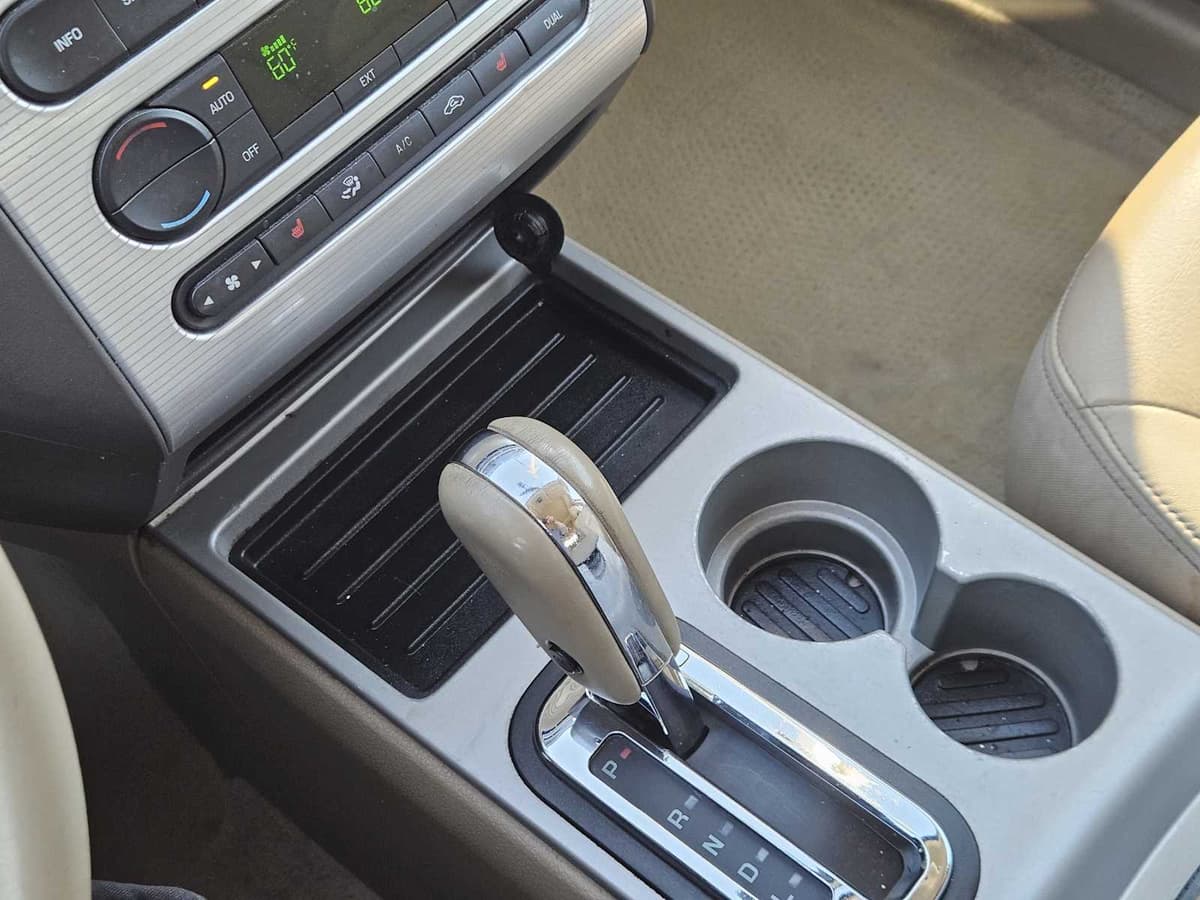 2007 Ford Edge - Image 19