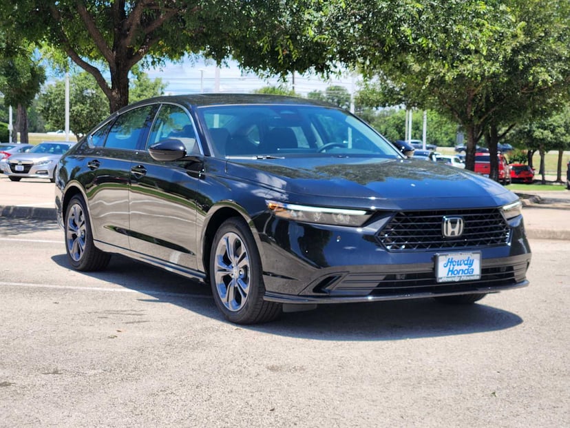2026 Honda Accord Hybrid - Image 2