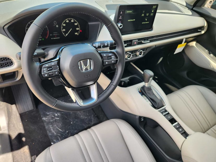 2026 Honda HR-V - Image 2