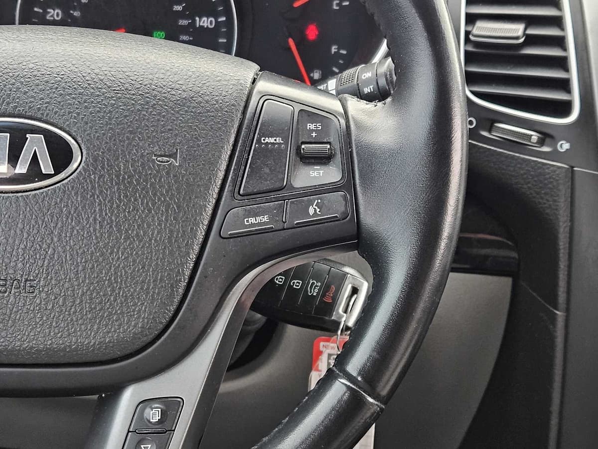 2015 Kia Sorento - Image 27