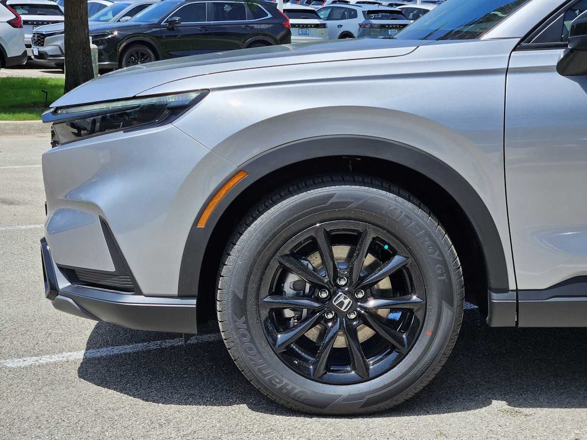 2026 Honda CR-V Hybrid - Image 8