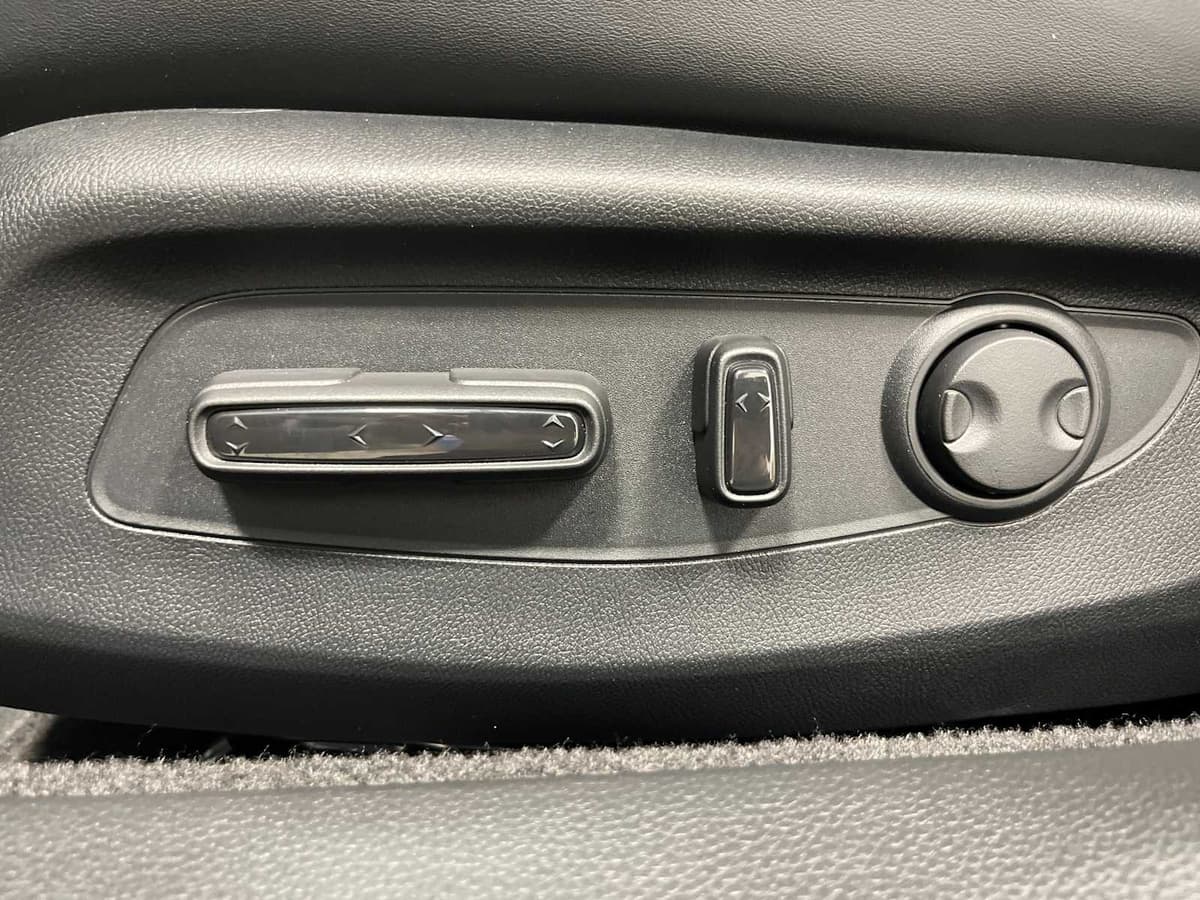 2026 Honda Accord Hybrid - Image 11