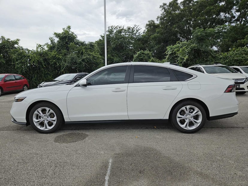 2025 Honda Accord - Image 4