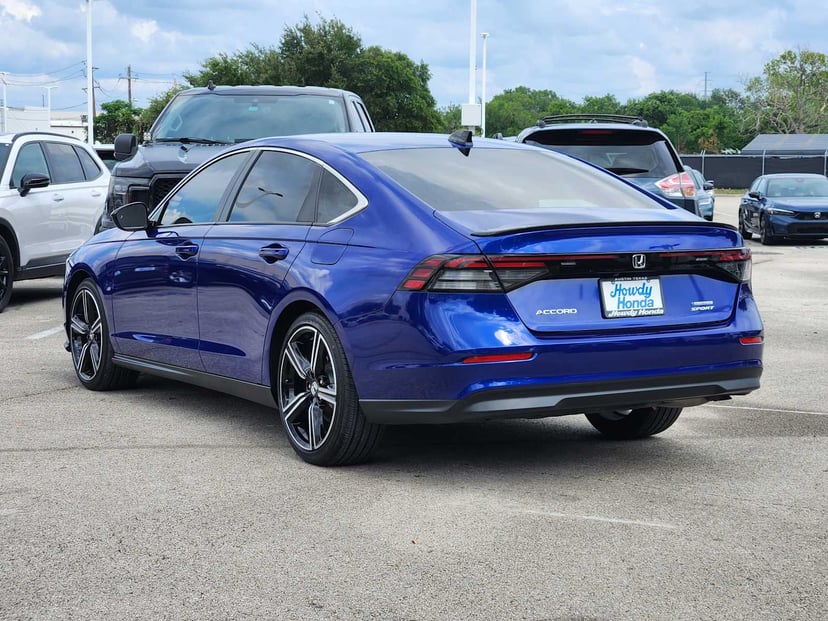 2025 Honda Accord Hybrid - Image 5