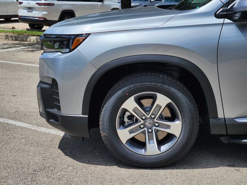 2026 Honda Pilot - Image 6