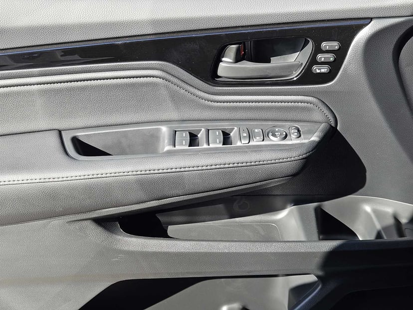 2026 Honda Odyssey - Image 18