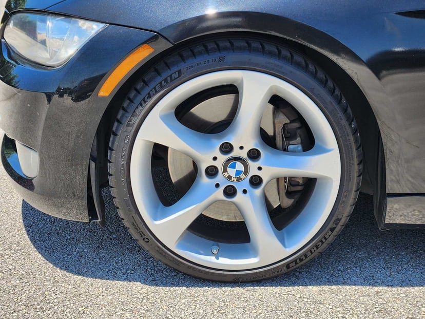 2009 BMW 335i - Image 9