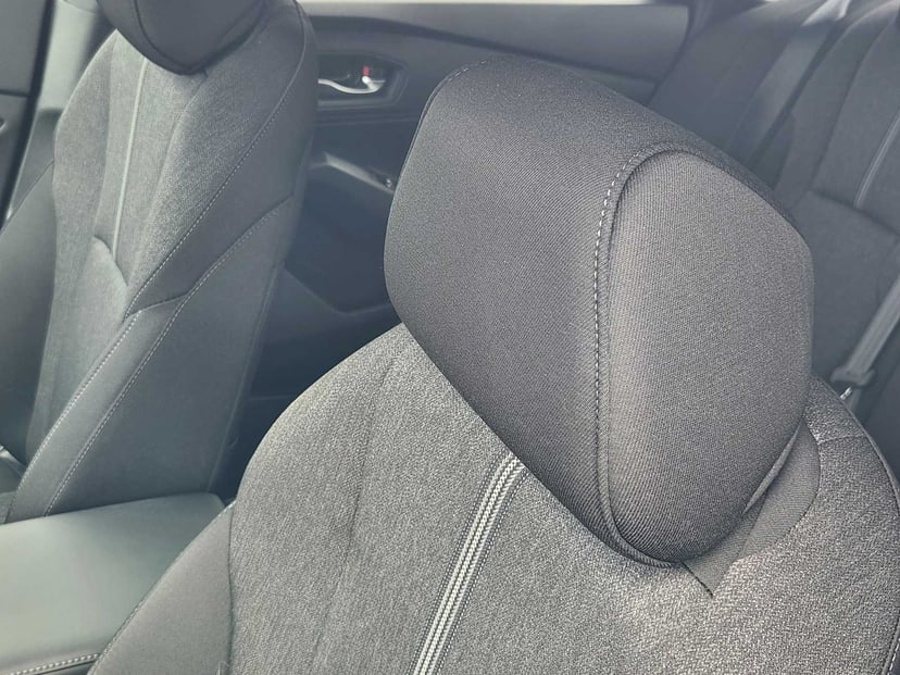 2025 Honda Accord Hybrid - Image 15