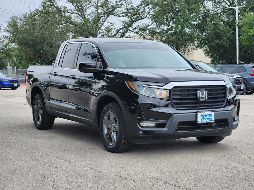 2023 Honda Ridgeline - Image 3