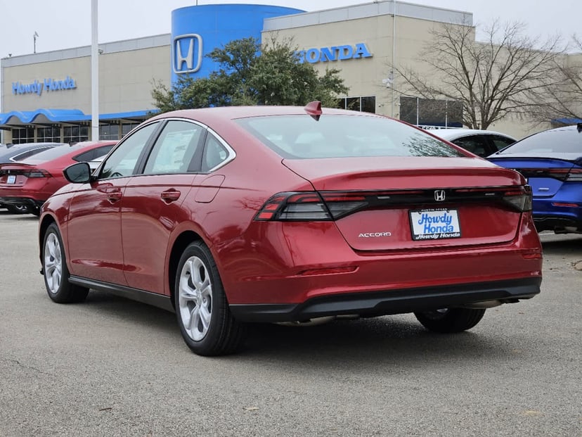 2025 Honda Accord - Image 4