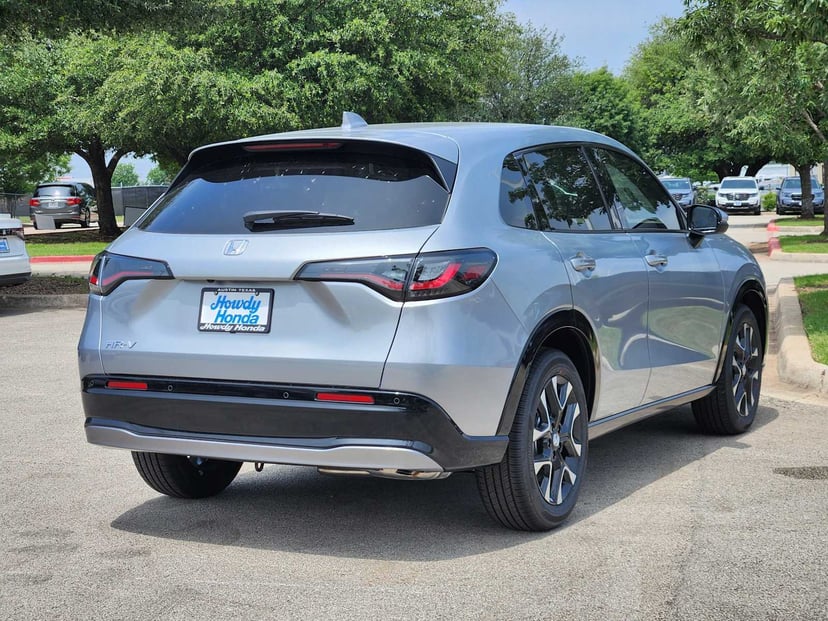 2027 Honda HR-V - Image 4