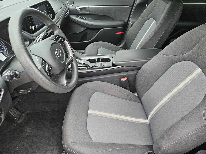 2022 Hyundai Sonata - Image 12