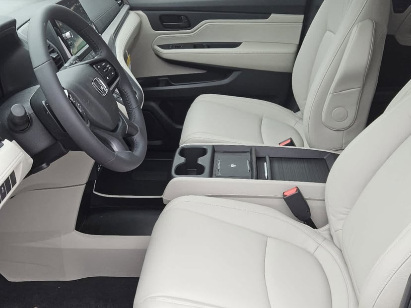 2026 Honda Odyssey - Image 10