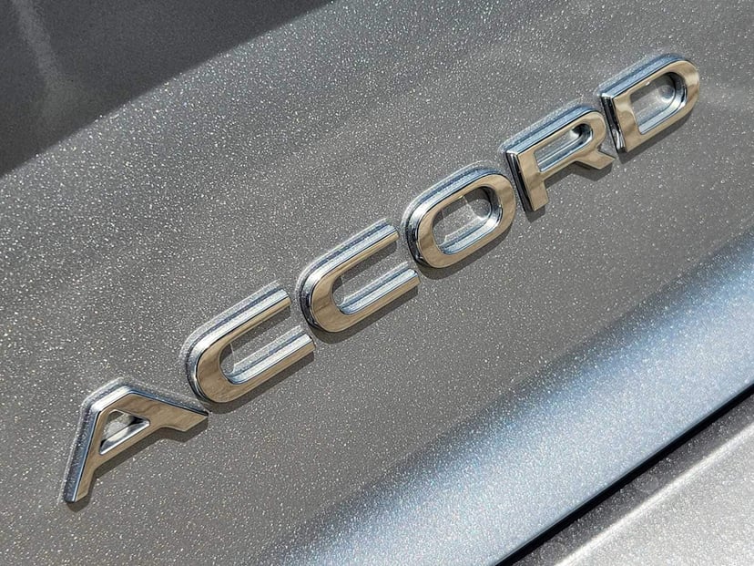 2025 Honda Accord Hybrid - Image 12