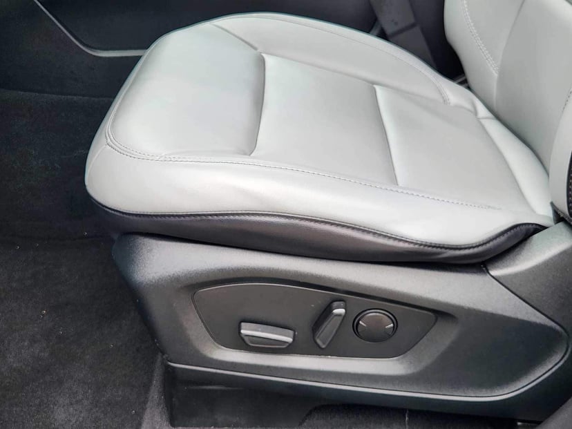 2021 Ford Explorer - Image 24
