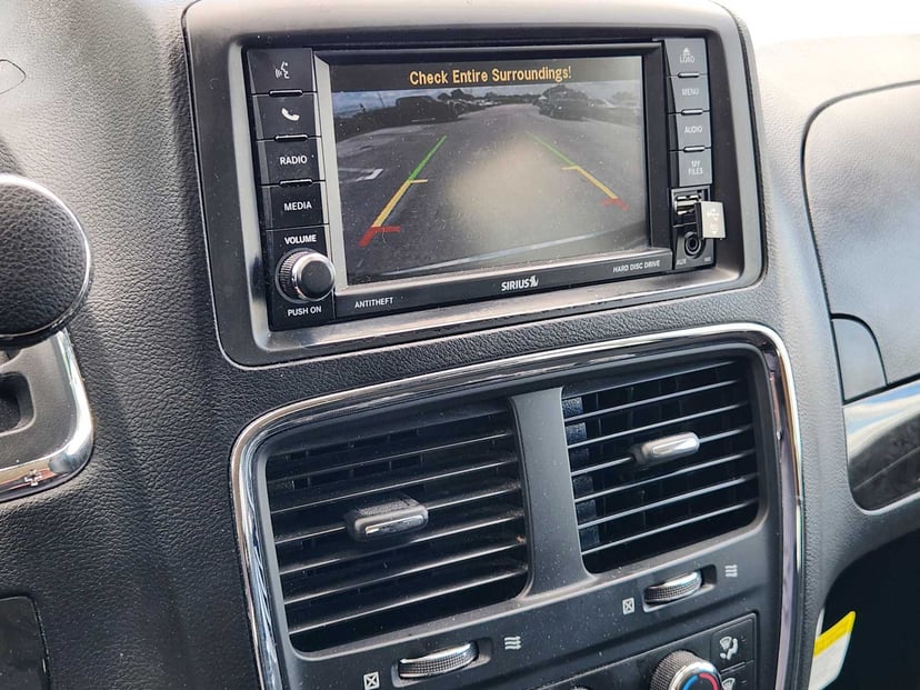 2019 Dodge Grand Caravan - Image 17