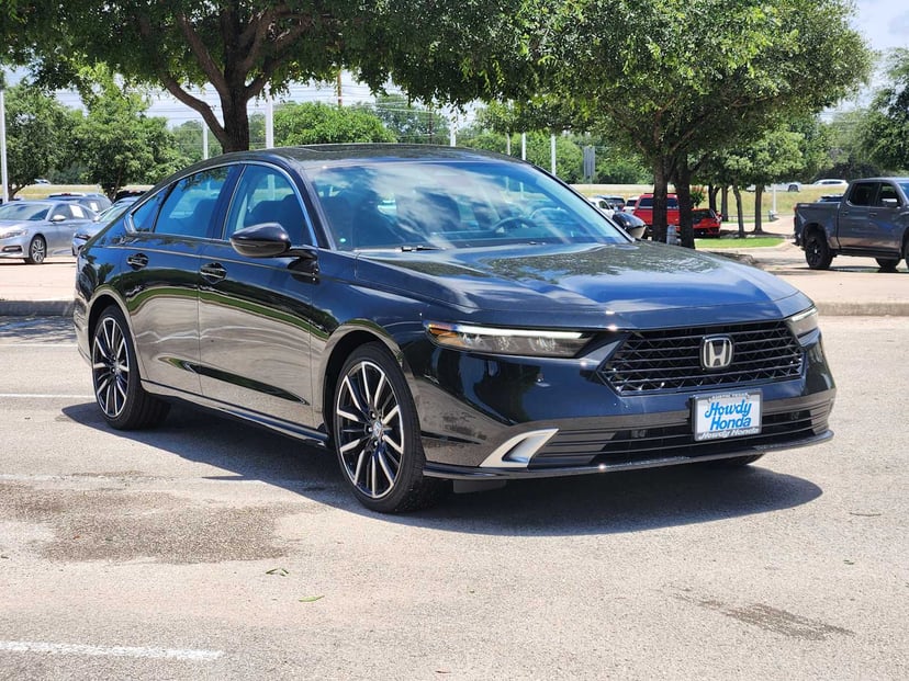 2026 Honda Accord Hybrid - Image 2