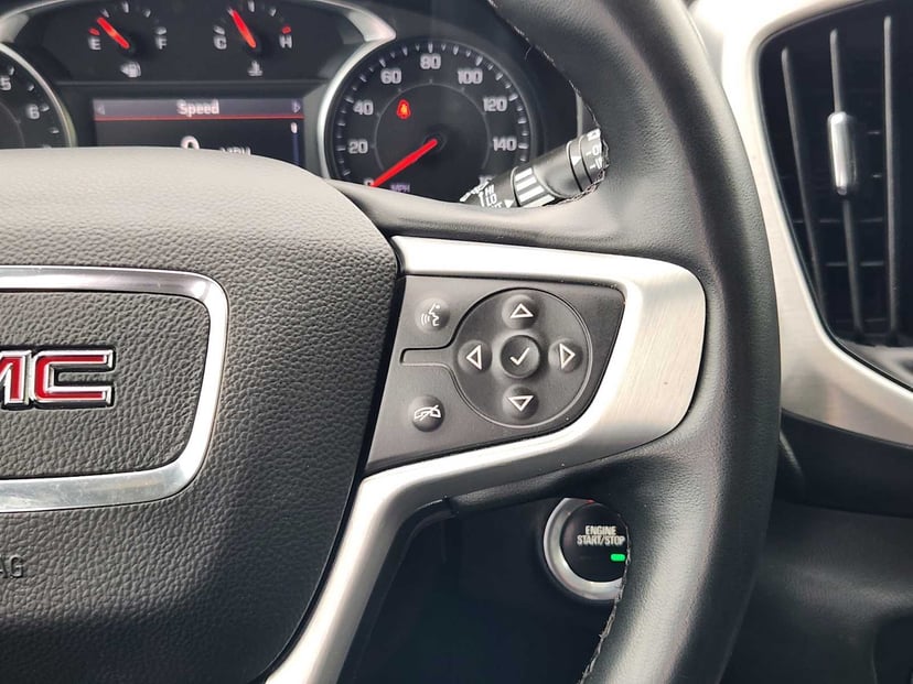 2023 GMC Terrain - Image 28