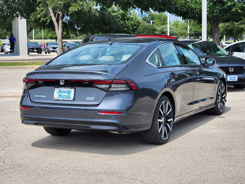 2026 Honda Accord Hybrid - Image 4