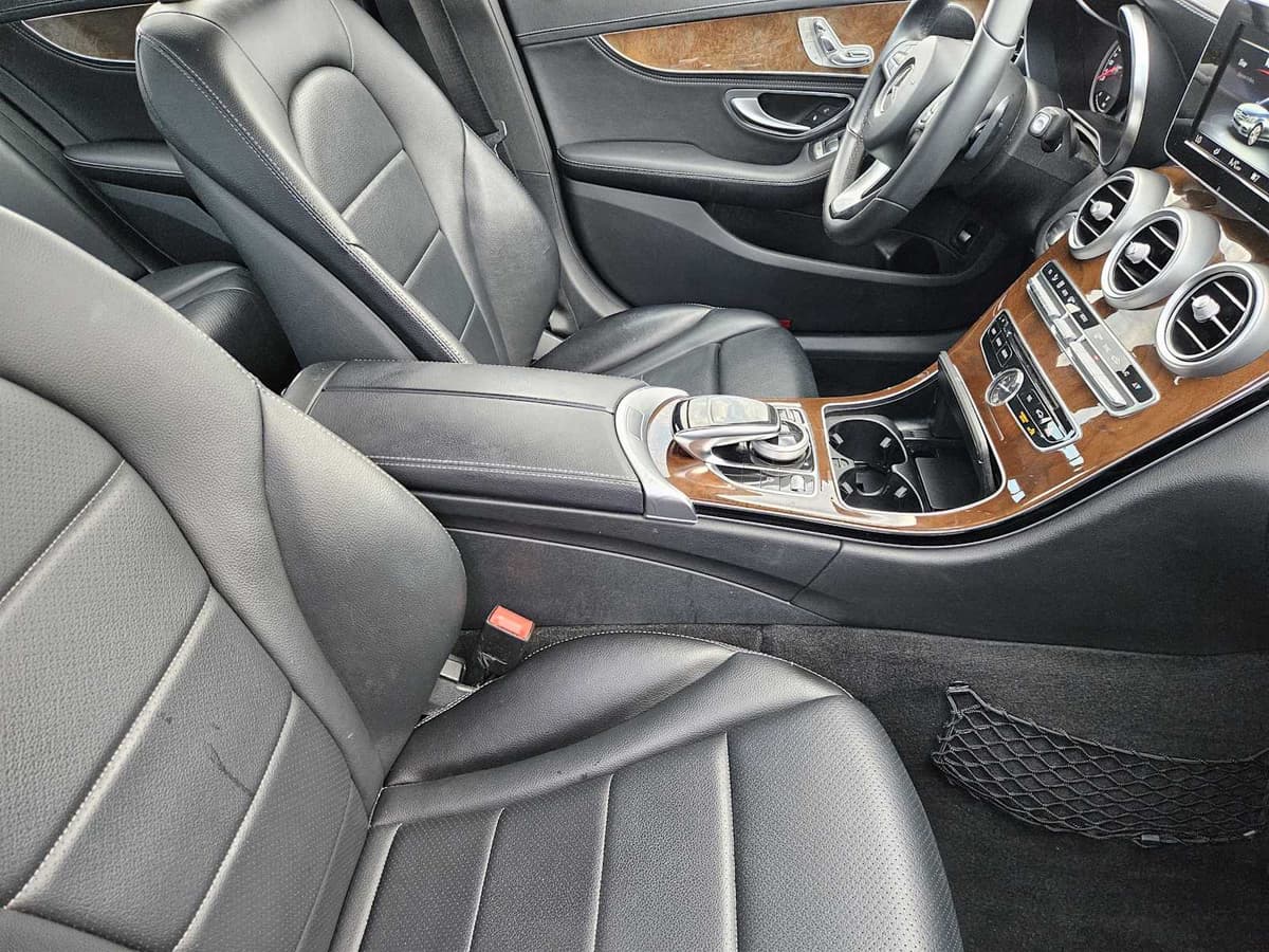 2016 Mercedes-Benz C 300 - Image 12