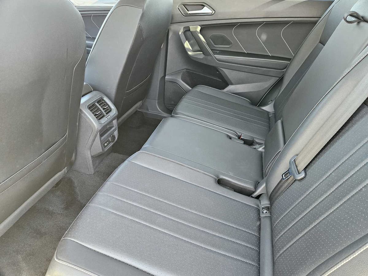 2023 Volkswagen Tiguan - Image 30