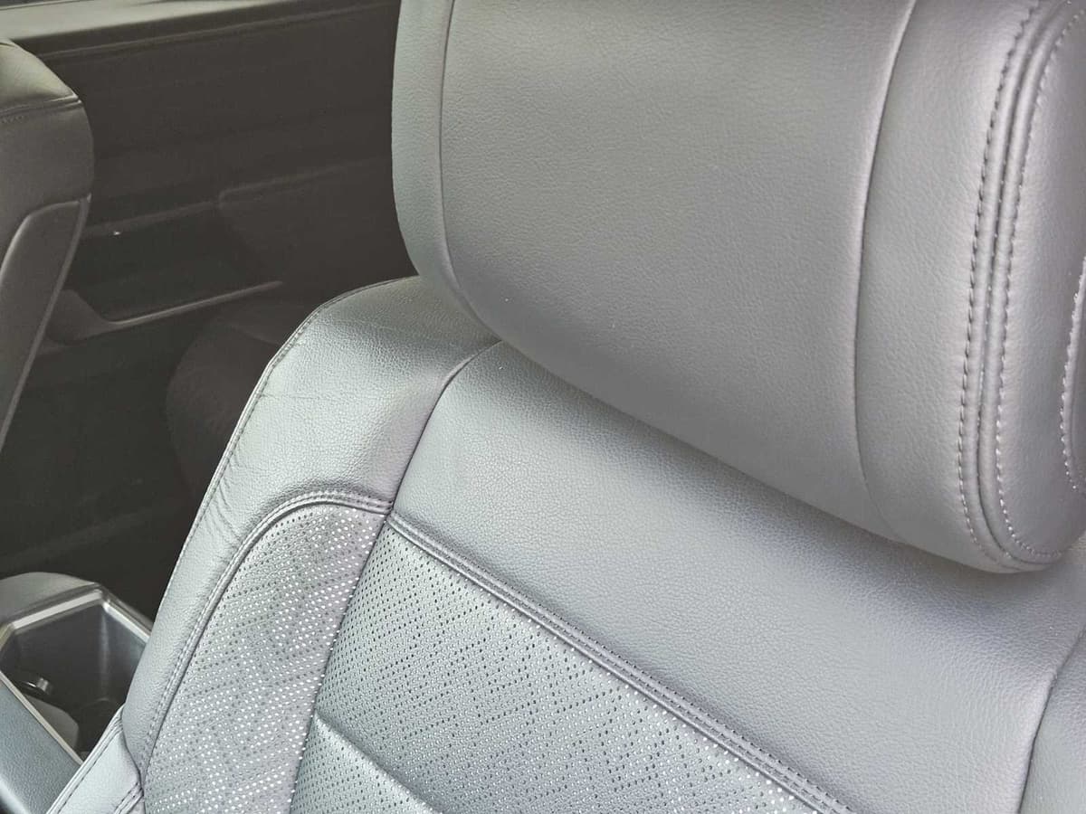 2022 Toyota Tundra - Image 15