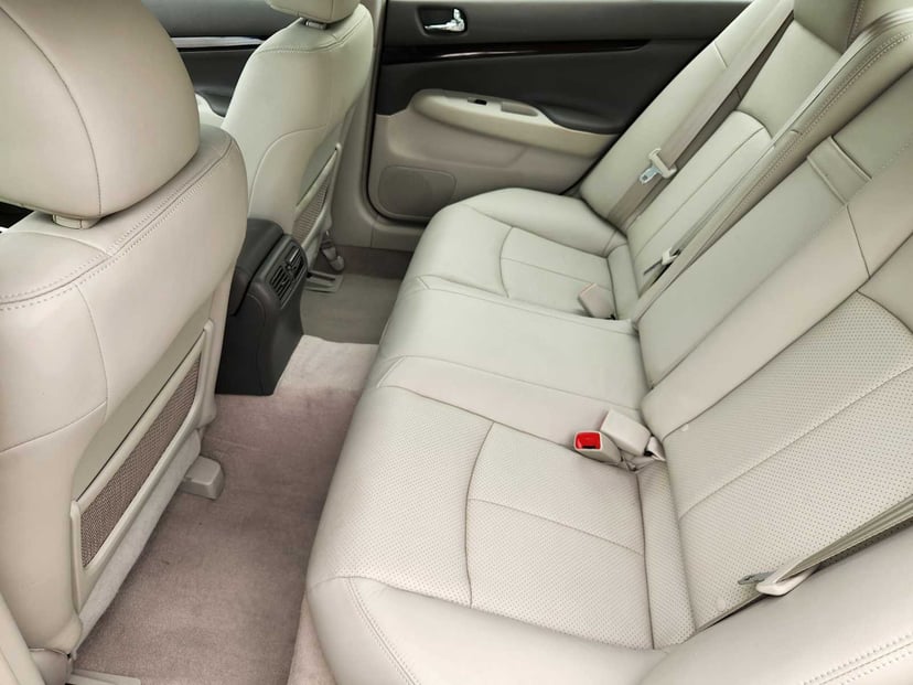 2012 INFINITI G37 Sedan - Image 31