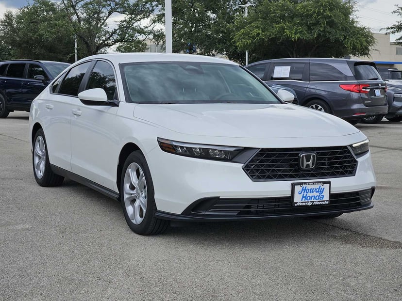 2025 Honda Accord - Image 3