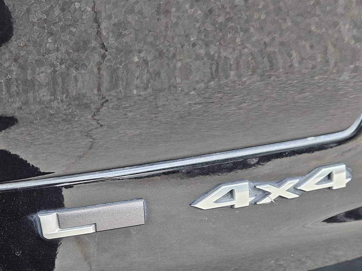 2022 Jeep Grand Cherokee L - Image 12