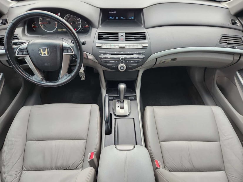2010 Honda Accord - Image 25
