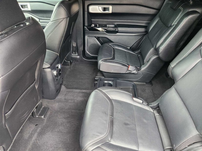 2021 Ford Explorer - Image 30