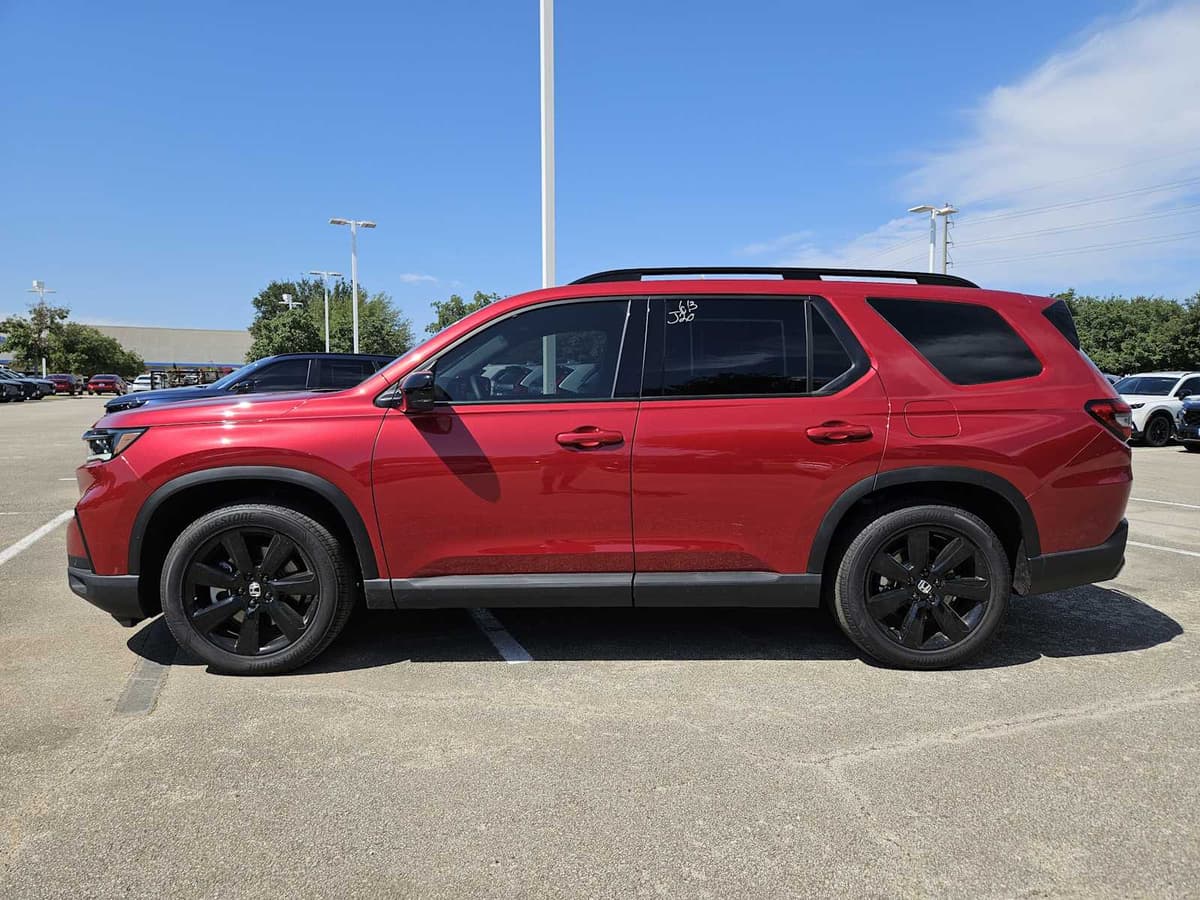 2025 Honda Pilot - Image 4