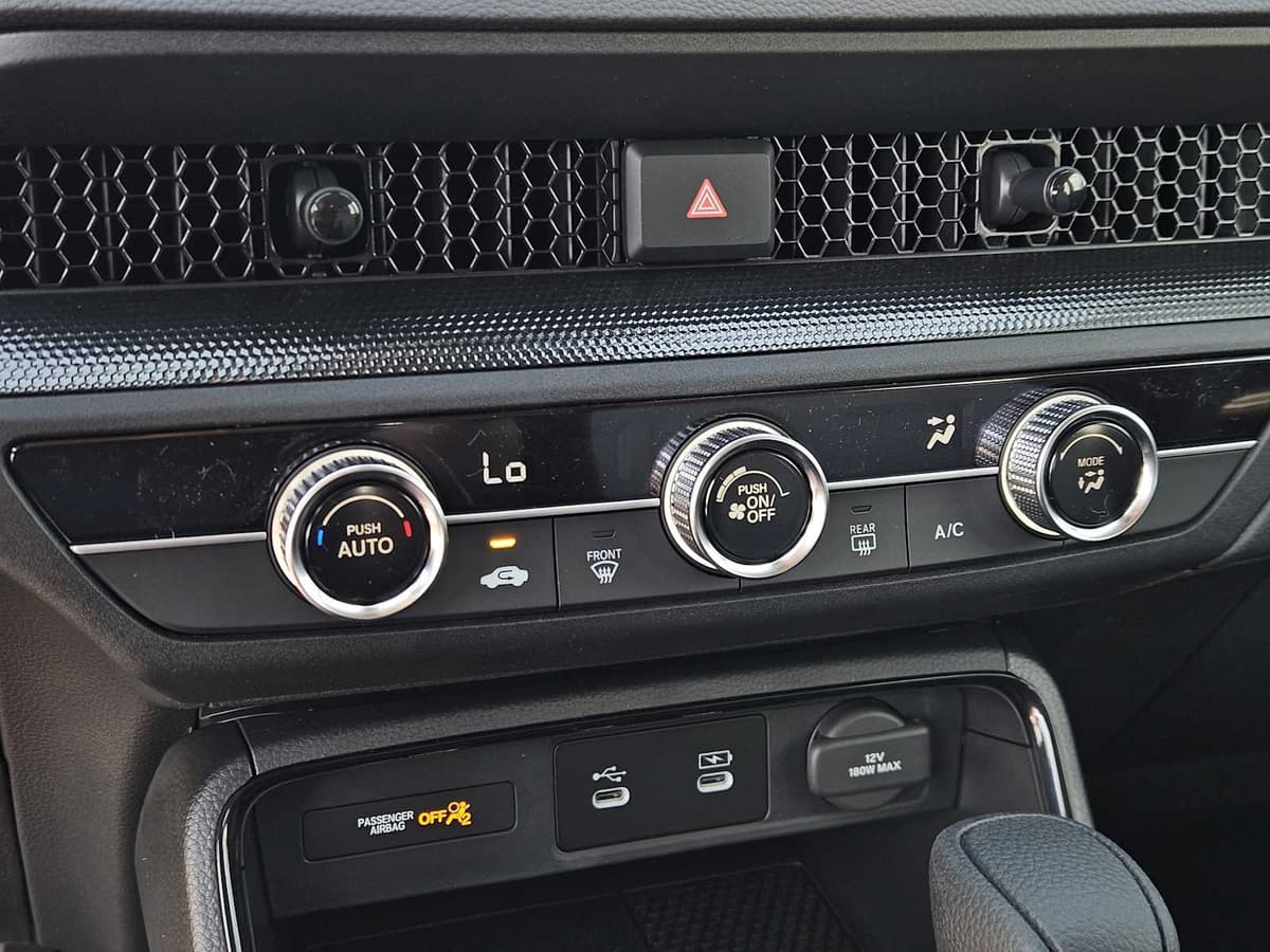 2026 Honda CR-V - Image 15