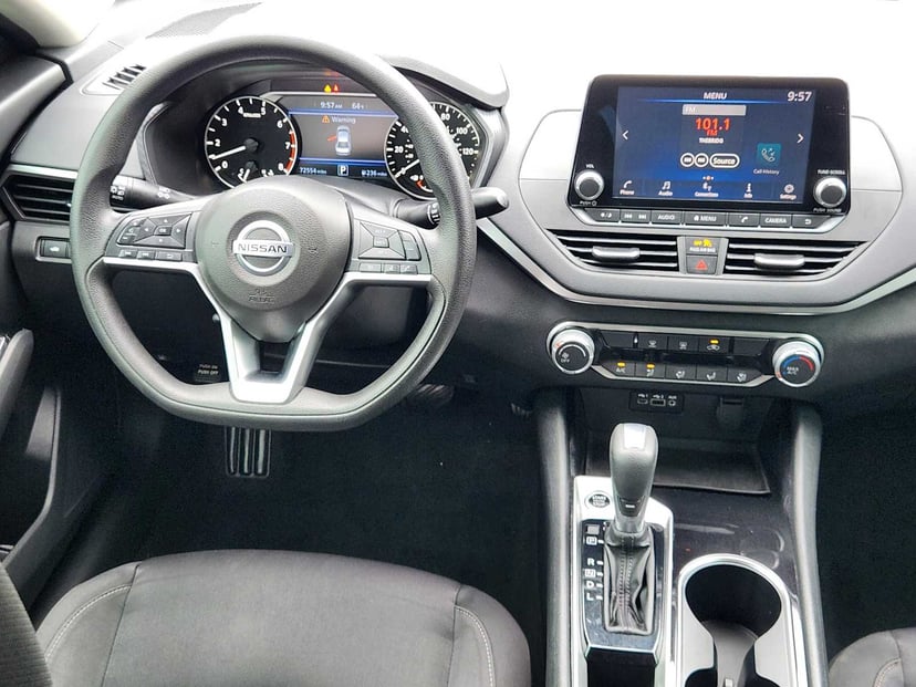 2021 Nissan Altima - Image 26