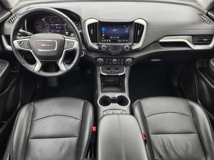 2023 GMC Terrain - Image 25