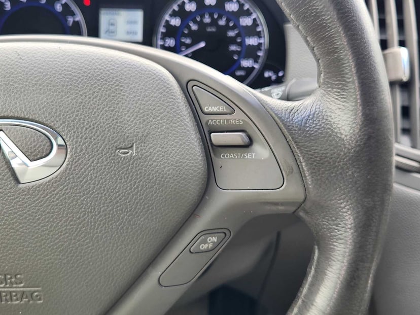 2012 INFINITI G37 Sedan - Image 29