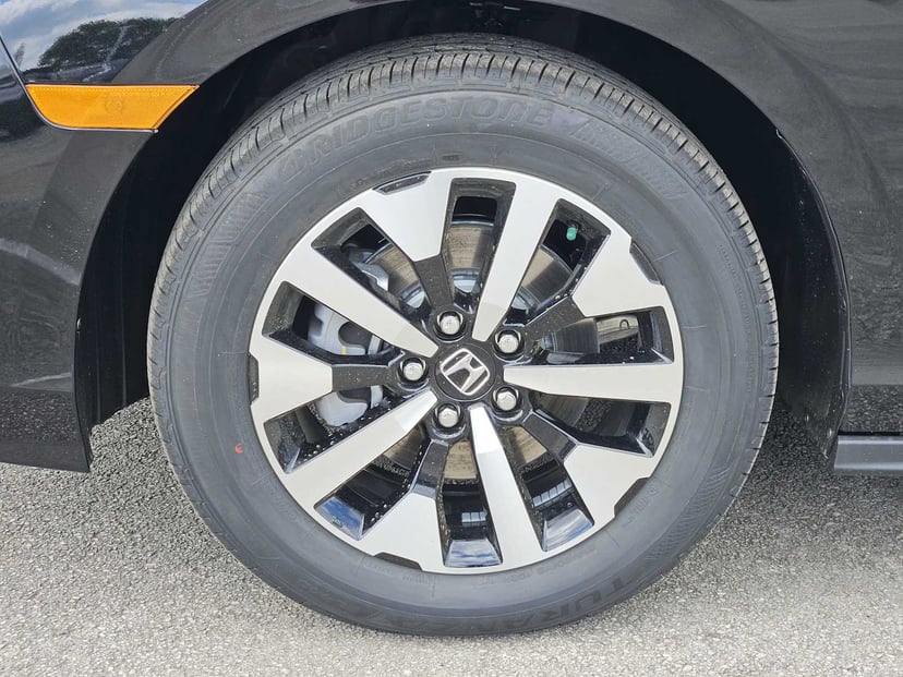 2026 Honda Odyssey - Image 7