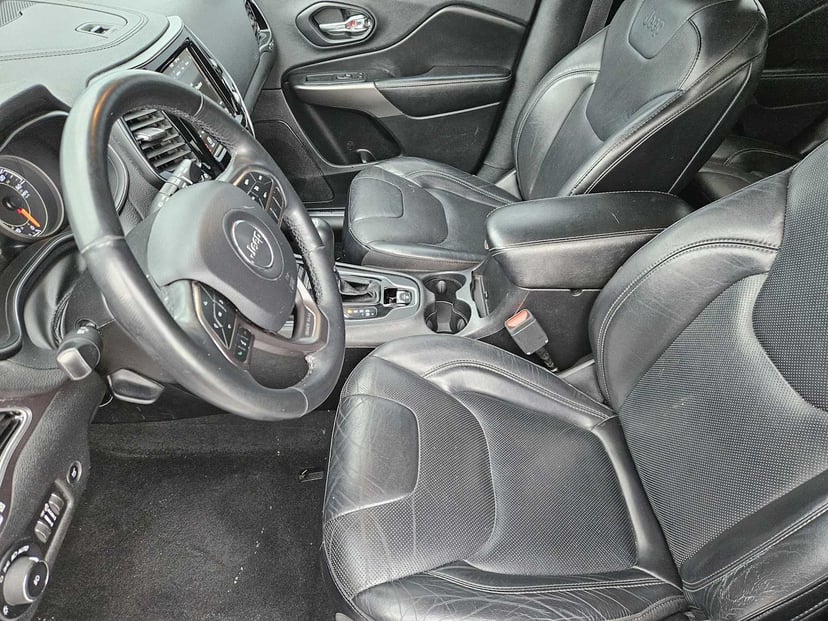 2019 Jeep Cherokee - Image 13
