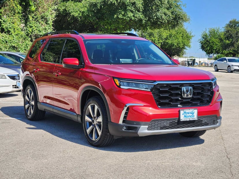 2025 Honda Pilot - Image 2