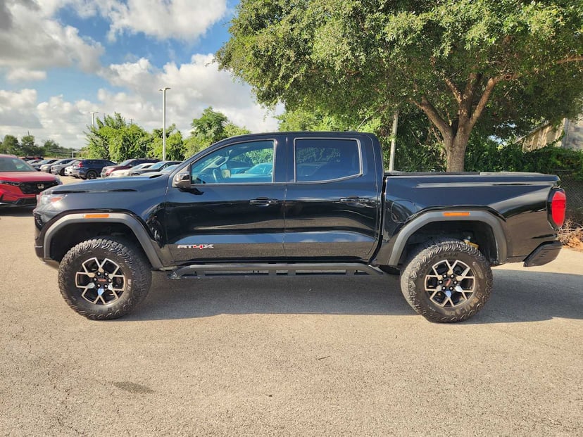 2023 GMC Canyon - Image 1