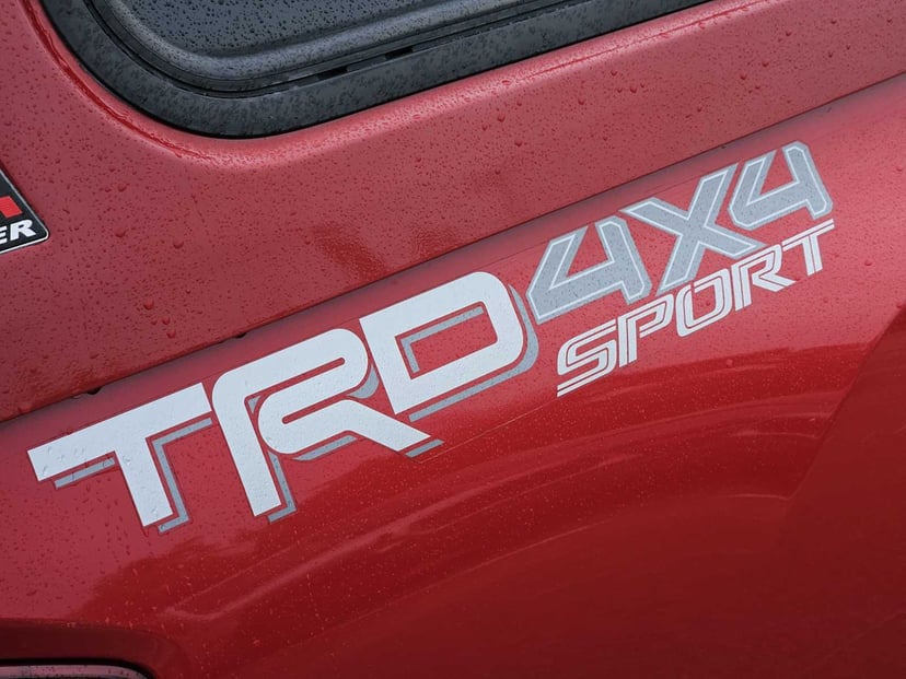 2016 Toyota Tacoma - Image 11
