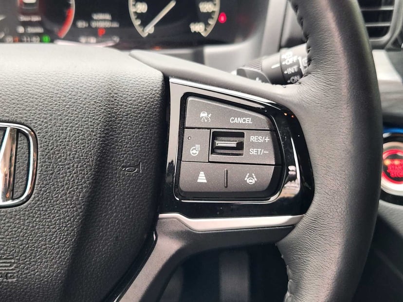 2025 Honda Odyssey - Image 29