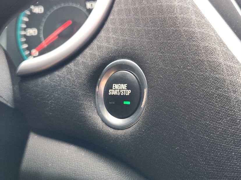 2021 Chevrolet Malibu - Image 21