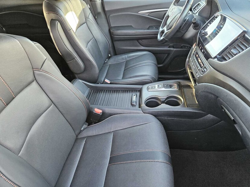 2023 Honda Passport - Image 14