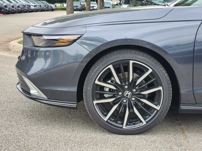 2026 Honda Accord Hybrid - Image 6