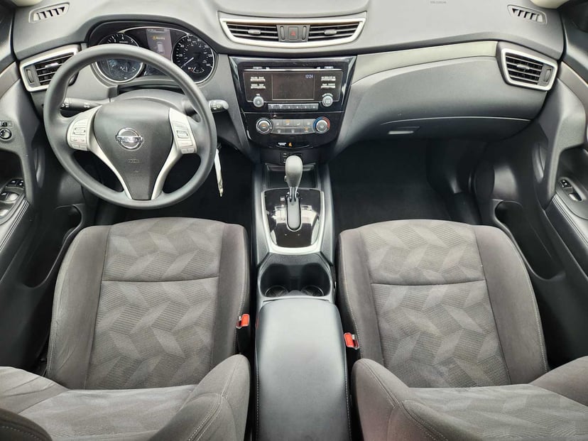 2016 Nissan Rogue - Image 24