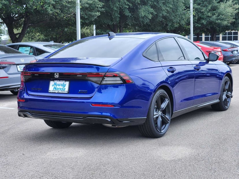 2026 Honda Accord Hybrid - Image 4