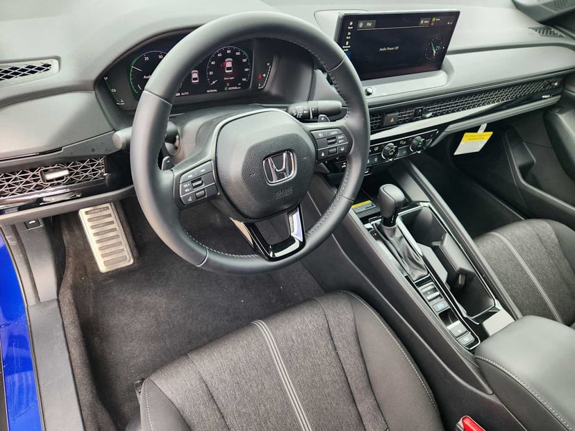 2025 Honda Accord Hybrid - Image 2