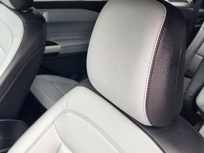 2021 Ford Explorer - Image 15